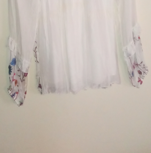 Tempo Paris White Blouse with Colorful Floral Embroidery - Picture 8 of 10